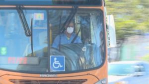 Governo do DF Revoga Diretriz que Obrigava a Utilização de Máscara em Transportes